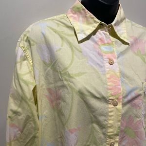 Totem By the Sea Women’s Button Down Floral Top Long Sleeve - Medium